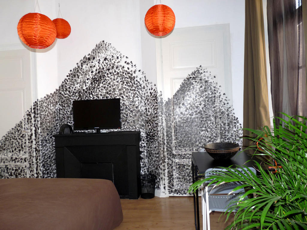 Chambres d'H\u00F4tes La Belle \u00C9toile Saint-Etienne  Chambre photo
